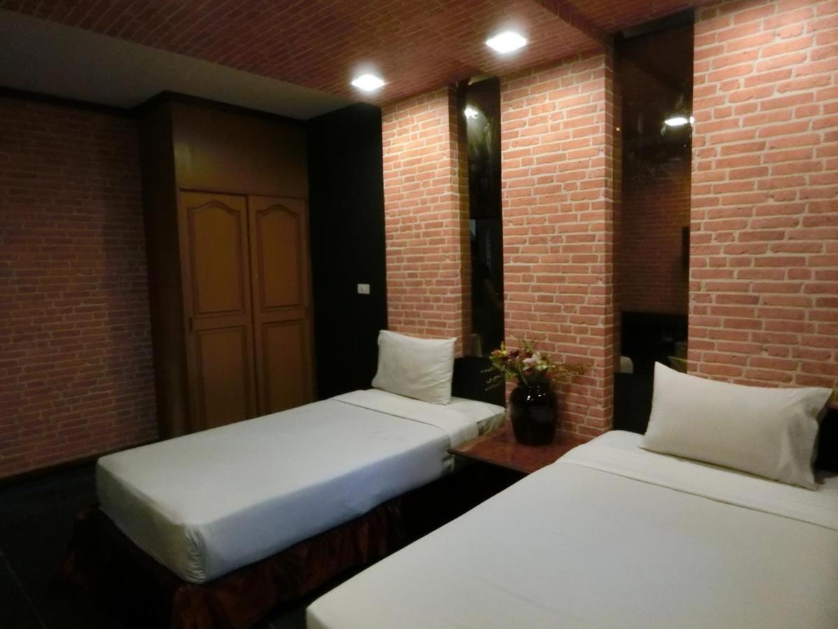 Newyork Suite Hotel Ban Ko  Exterior photo